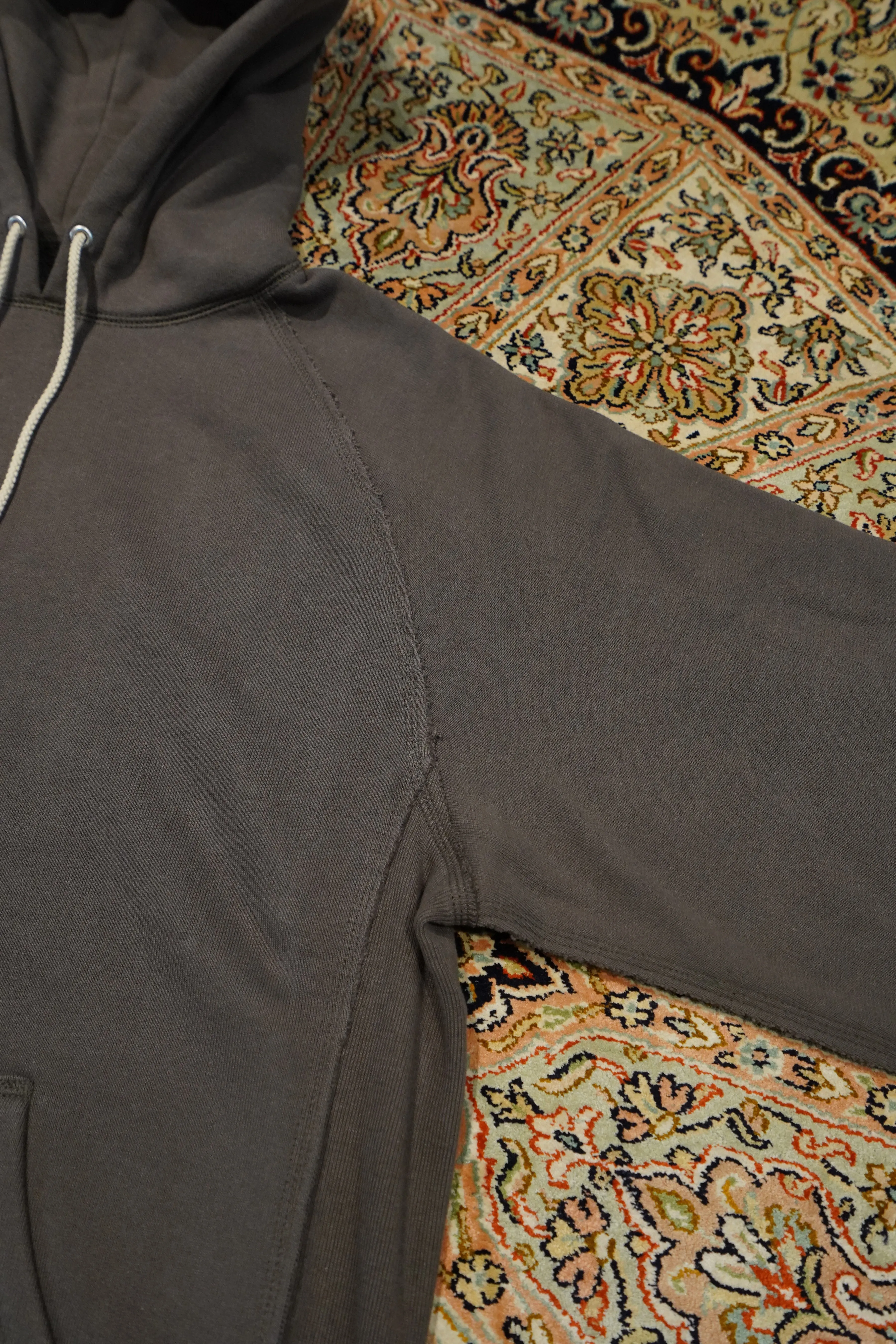 SUGARHILL RAW EDGE HOODIE (CHARCOAL BLACK)