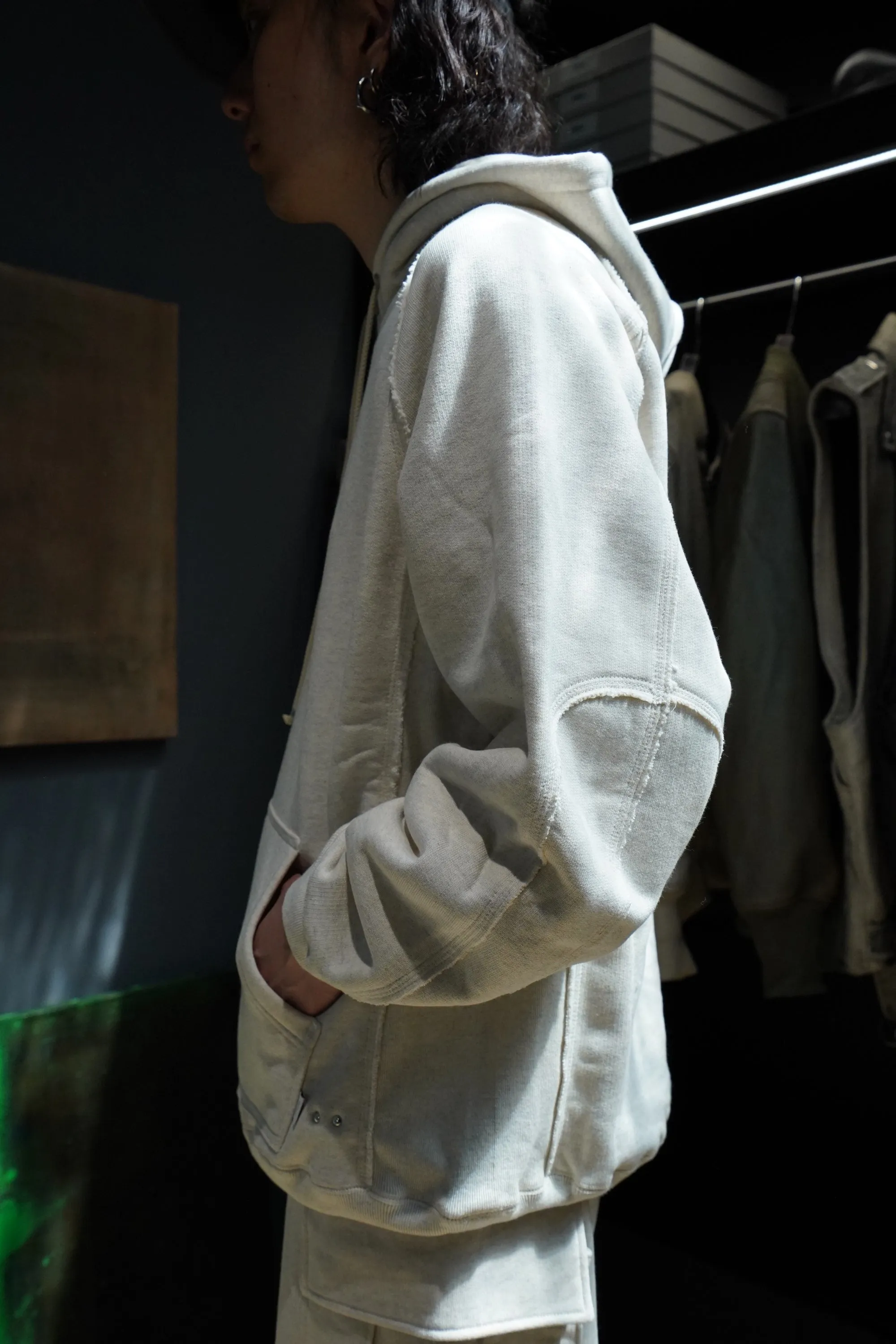 SUGARHILL RAW EDGE HOODIE (HEATHER WHITE)