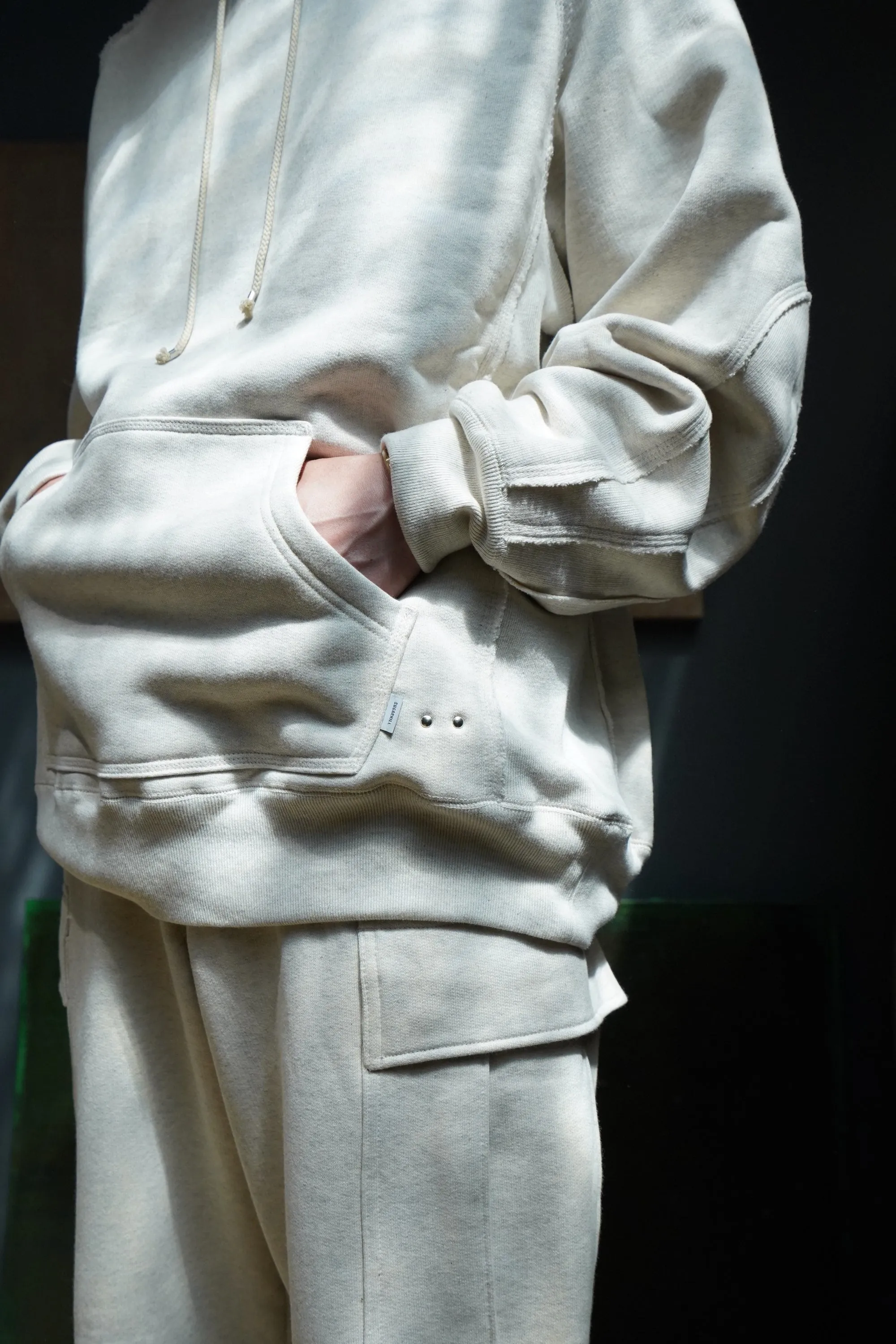 SUGARHILL RAW EDGE HOODIE (HEATHER WHITE)