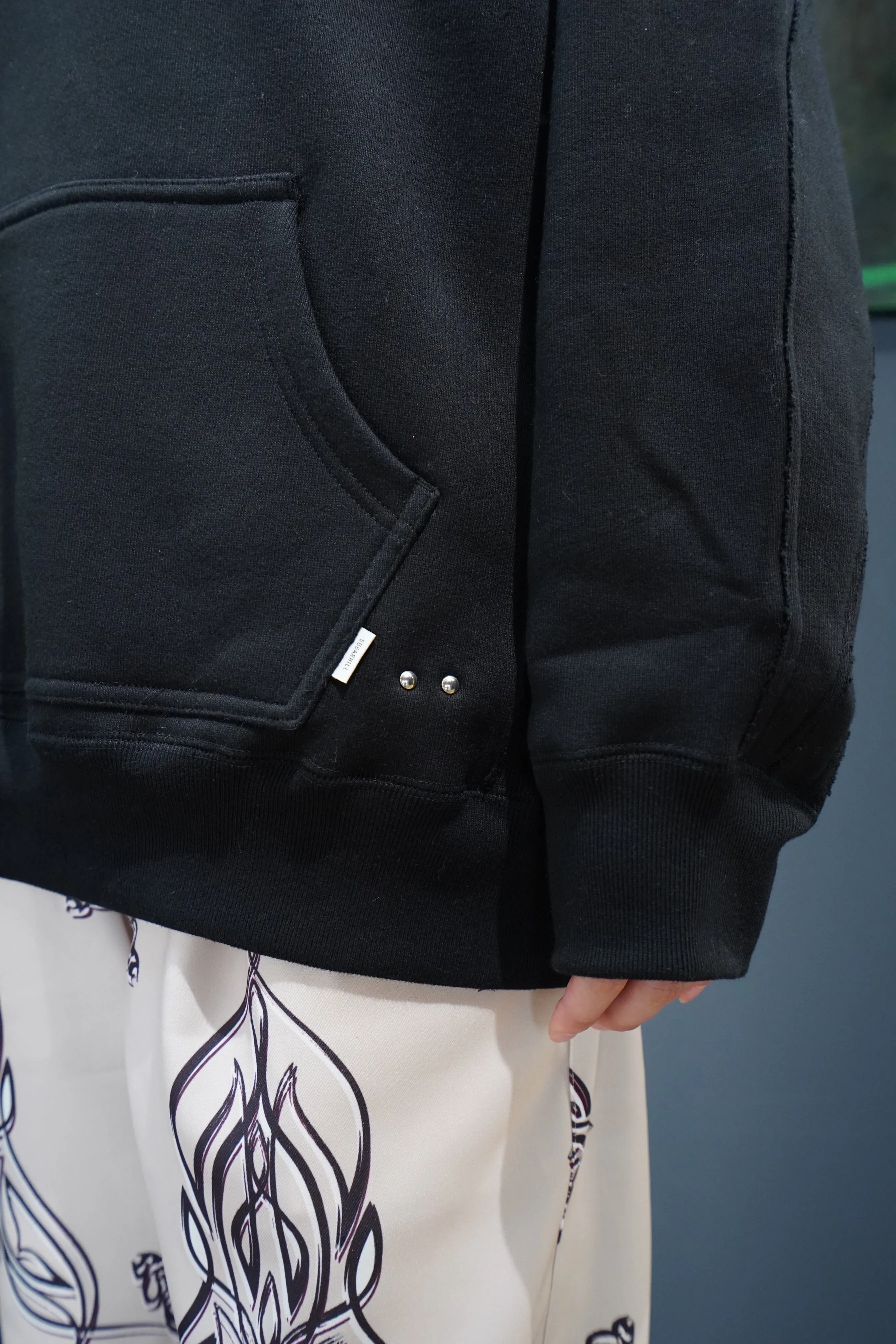SUGARHILL RAW EDGE SWEAT SHIRT(BLACK)