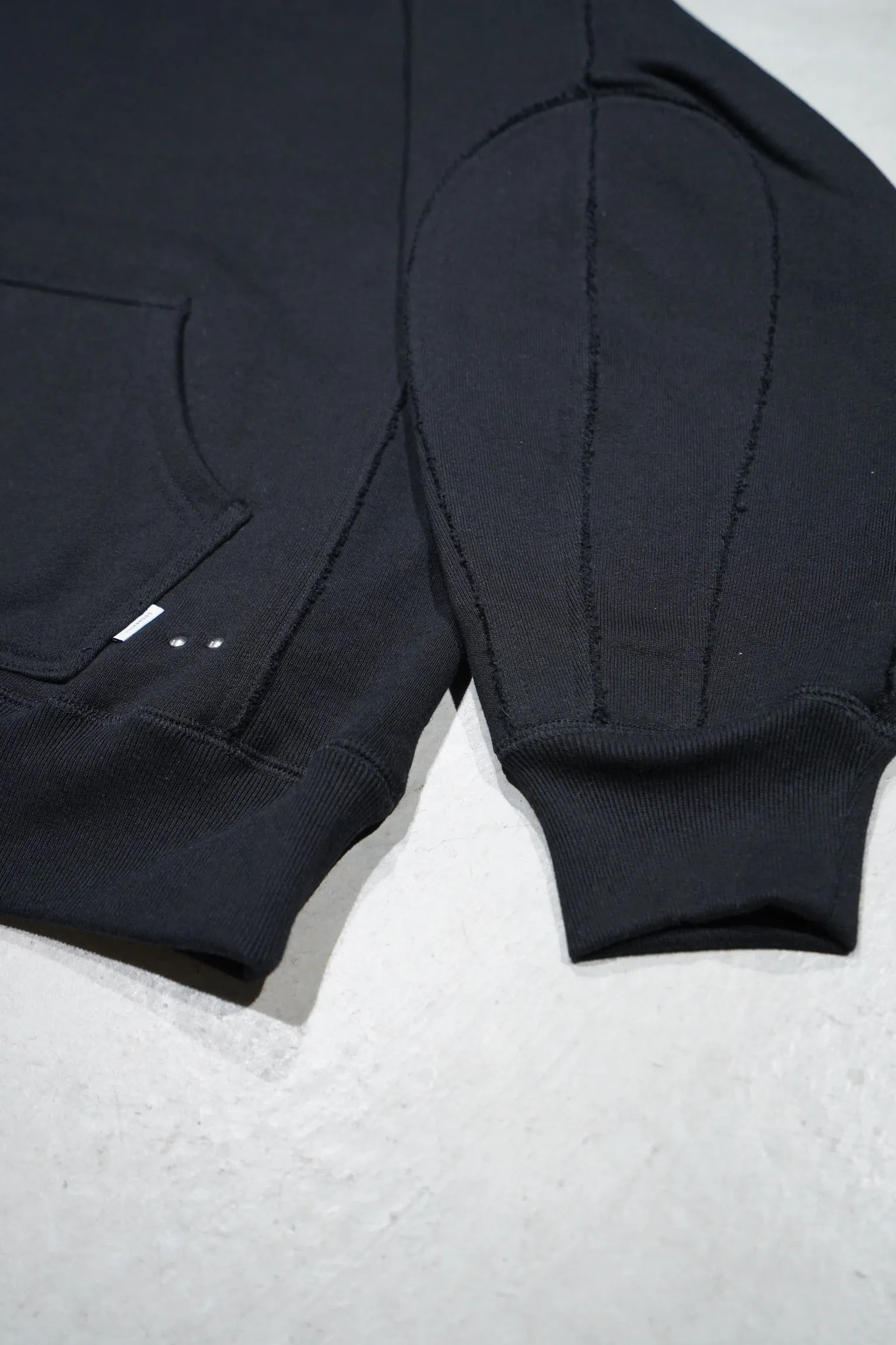 SUGARHILL RAW EDGE SWEAT SHIRT(BLACK)